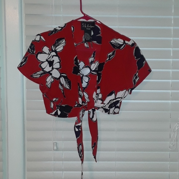 Cropped red tie up top - Picture 2 of 2